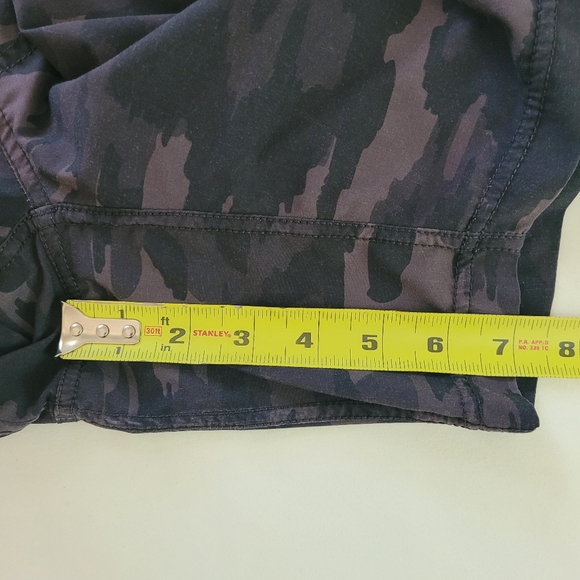 Vuori Kore Short Mens Small Black Watercolor Camo Lined - Picture 10 of 10